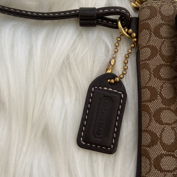 Coach Soho Brown Signature Large Buckle Wristlet - Picture 5 of 10